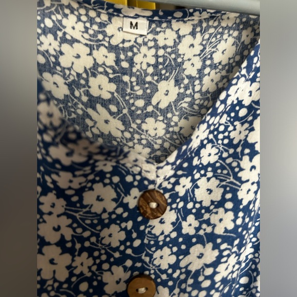 SHEIN floral dress - Picture 5 of 5